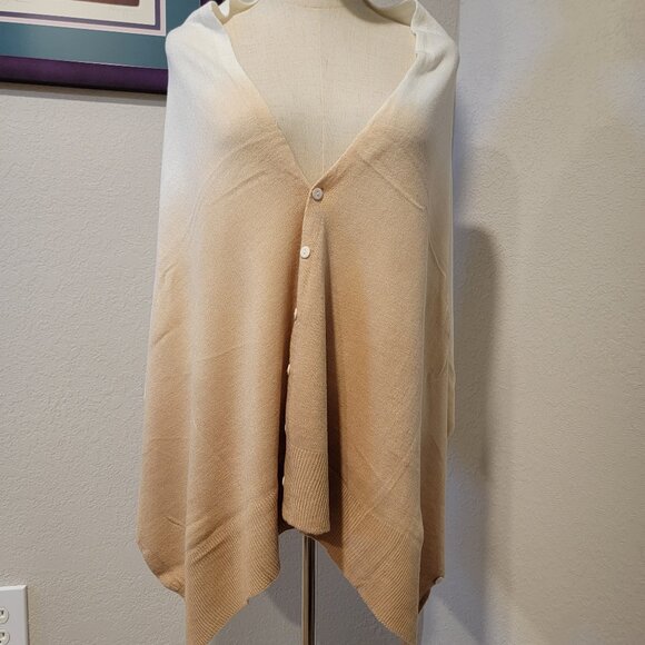 Unbranded Sweaters - Tan/Cream Sweater Shrug, One Size.  Excellent Condition, button detail.